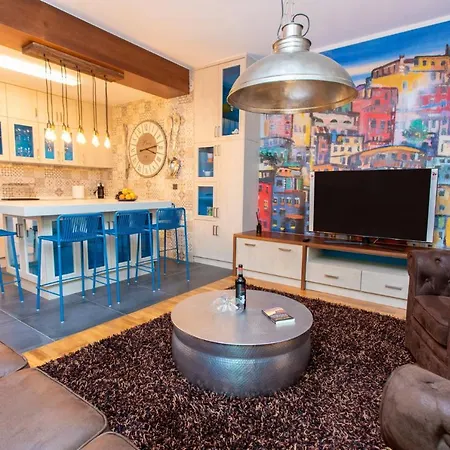 Bolivar Cute By Canariasgetaway Лас-Пальмас-де-Гран-Канария