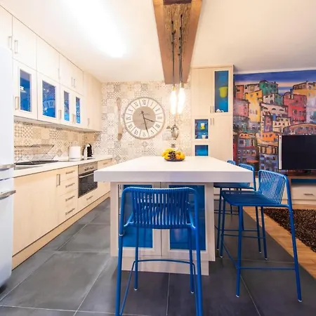 Bolivar Cute By Canariasgetaway Лас-Пальмас-де-Гран-Канария